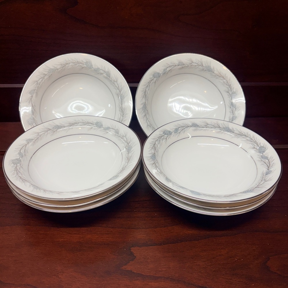 Style House Duchess Fine China Fruit Bowls Set of 8 Japan White Pine Cone Silver